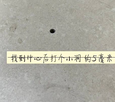 庆云瓷砖空鼓维修公司专业解答在瓷砖铺贴过程中，如果砂料搅拌不均匀，将会带来以下问题